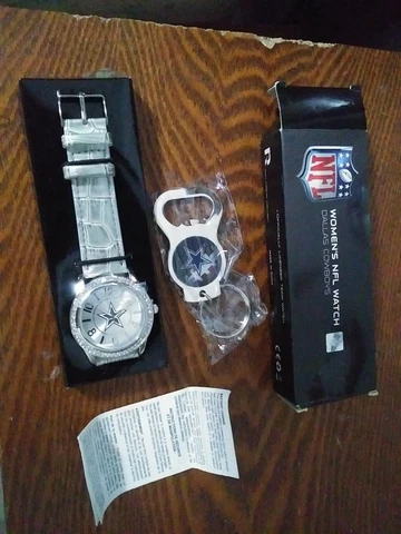 NEW IN BOX!  2016 Avon Women's NFL Watch - Dallas Cowboys Cover
