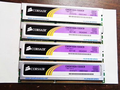 Corsair XMS3 DDR3 CM3X1024-1333C9 1024MB 4GB . (4 x 1GB) - Image 1 of 2