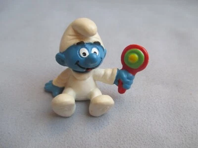 Schleich Baby Schlumpf mit Rassel Smurfs 20540 Jahr 2004 - Bild 1 von 4