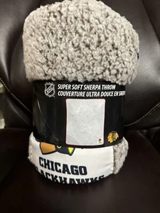 NHL Chicago Blackhawks Beige Sherpa Throw Blanket 50”x60” Super Soft - Picture 1 of 3