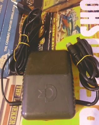 Commodore C64 / Plus 4 Netzteil SCHWARZ (funktioniert) runder Stecker - Bild 1 von 3