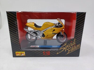 Maisto Triumph Daytona diecast motorcycle 1:18 Yellow special edition - Image 1 of 2