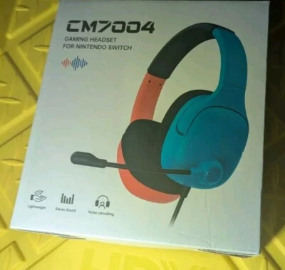 CM7004 Blue/Red Over-the-Ear Wired Gaming Headset for Nintendo Switch - Image 1 of 4