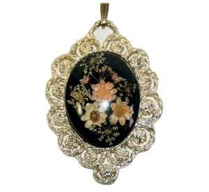 Vintage Pendant Silver Tone Filigree Lucite Encased Straw Flowers 2"x3" - Picture 1 of 5