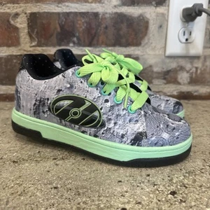 Nuove scarpe da skate HEELYS Split Glow per bambini taglia 3 brillanti nella ruota scura Moon Stars - Foto 1 di 12
