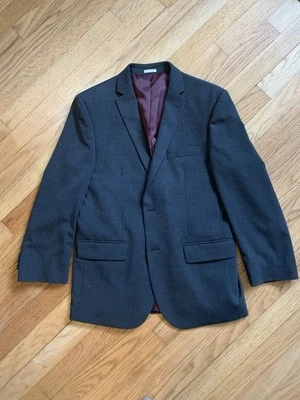 Traje o chaqueta deportiva/formal JOSEPH ABBOUD para niños talla 18 usada una vez  Foto 1 de 4