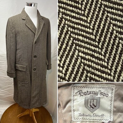 Vintage Men's Tweed Beige Black Herringbone Botany 500 Long Overcoat Jacket L - Image 1 of 4