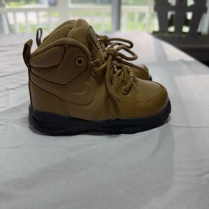 Nike Manoa BQ5374-700 Wheat Black Toddler Leather Boots Size 7C - Picture 1 of 7