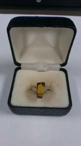 Sterling Silver Size 8.5 Ring With Amber Colored Stone 4.0 Gr - Picture 1 of 5