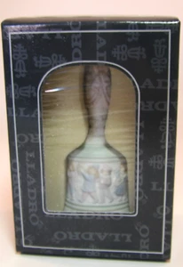 Campana porcellana Lladro 4 3/4" modello 5264.3 e scatola originale anni 80 ottime condizioni - Foto 1 di 5