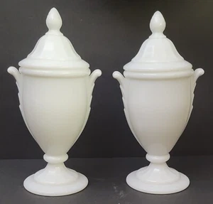 Difícil de encontrar inusual vintage urnas de vidrio de leche frascos de boticario vidrio de leche vaso de leche como está - Imagen 1 de 7