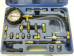 Benzin Druckprüfer Drucktester Druckmesser Einspritzanlage Werkzeug Kompression - Bild 1 von 4