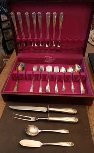 Posate vintage 1847 Rogers Bros narciso internazionale argento 45 pezzi con cassapanca - Foto 1 di 5