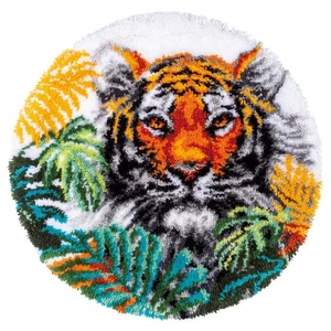 Vervaco Latch Hook Kit Rug Shaped Tiger with Jungle Leaves - Picture 1 of 1