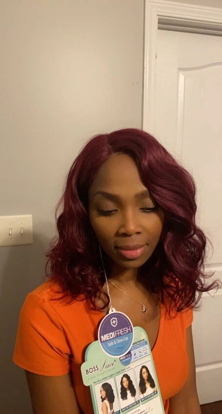 "Peluca Bobbi Boss 100 % cabello humano super onda 14""" Foto 1 de 1