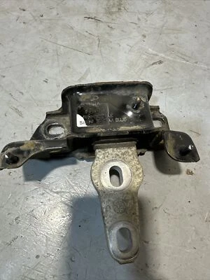 @ FORD ECOSPORT 2015 PASSENGER LEFT ENGINE MOUNT 8V517M121AE - Image 1 of 4