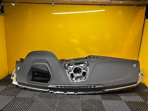 BMW 5er G30 2016-2020 Pre-LCI Armaturenbrett mit Beifahrer Arbag HUD gebraucht braun - Bild 1 von 19