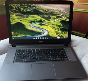 chromebook laptop - Picture 1 of 3