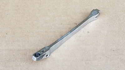  USED OFNA HYPER 8 REAR CHASSIS BRACE  - Image 1 of 2