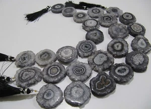 Fabulosas cuentas de cuarzo solar gris tamaño 25 mm rodajas cuentas de ágata hebra 10 pulgadas - Imagen 1 de 6