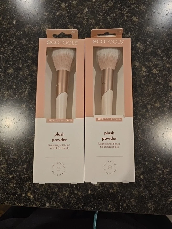 2 Pack: ECOTOOLS Luxe Collection Plush Powder Brush  - Image 1 of 1