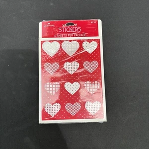Adesivi Cuore San Valentino Hallmark Vintage Nuovi 4 Fogli - Foto 1 di 2