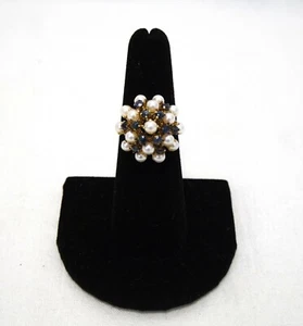 VTG 18K Yellow Gold, Pearl, and Sapphire Ring | Size 6.5, Appraisal Included - Picture 1 of 9