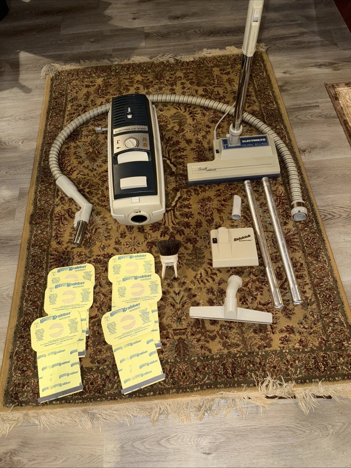 ELECTROLUX 2100 Staubsauger Kanister mit Power Düse. Vollaufsätze, Xtra Bags - Bild 1 von 4