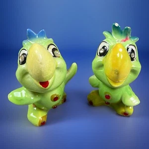 RARE VINTAGE KREISS GREEN PARROTS BIRDS SALT & PEPPER SHAKERS Anthropomorphic - Picture 1 of 17