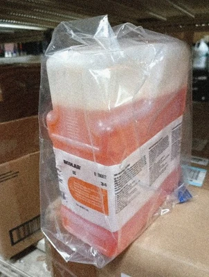 (2) Ecolab 6100082 Qc 34 Neutral Floor Cleaner, 1.3 Liter,   631 - Image 1 of 2