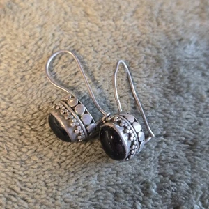 Beautiful Sterling Silver Marked 925 Oval Earrings with Black Glass - Picture 1 of 3