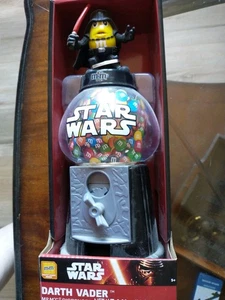 Star Wars Darth Vader M&M's Candy Dispenser w/ Candies~2010~ Lucasfilm LTD~NIB - Picture 1 of 6
