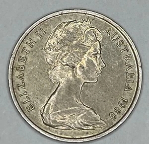 Australia 1980 5 CENTS Elizabeth II Coin with Echidna (Spiny Anteater) Animal - Picture 1 of 3