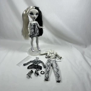 Rainbow Shadow High Series 1 Heather Grayson Fashion Doll 11" con accessori - Foto 1 di 10