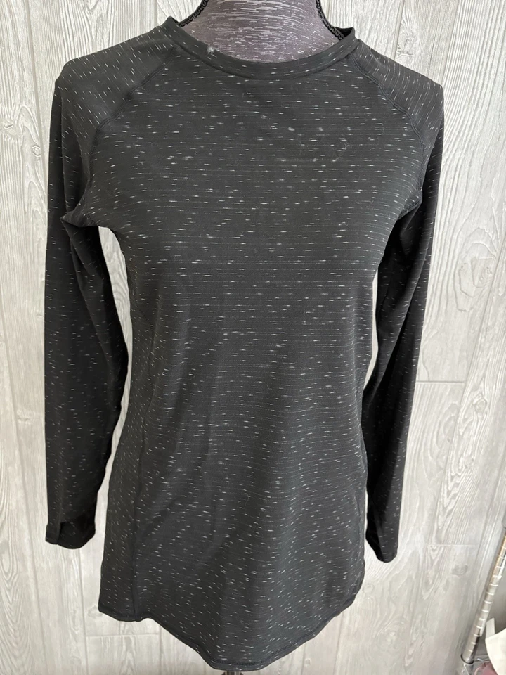 Camiseta deportiva Earth Yoga para mujer talla M negra Foto 1 de 4