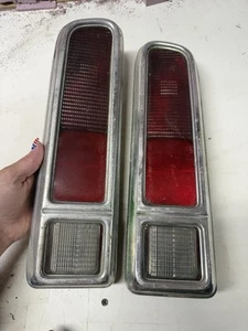 1970-1977 Ford Maverick Tail Lights Taillights Ford LH RH (Pair) OEM 70-77 - Foto 1 di 4