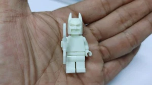 LEGO Minifigure Batman Prototype ***Glow in the Dark- RARE*** HTF - Picture 1 of 3