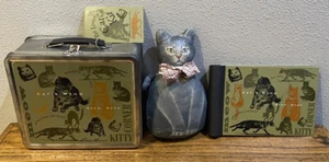 CAJA DE ALMUERZO DE METAL DE COLECCIÓN EDDIE BAUER Gato's Maullido - Libro de peluche de gato y fotos. - Imagen 1 de 15