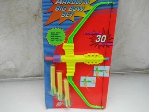 Bow and Arrow N Big Bow Set Shoots over 30 Feet  #Ty160 - Picture 1 of 3