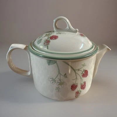 Wedgwood Raspberry Cane Teapot - Image 1 of 4
