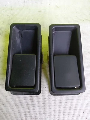 Land Rover Discovery 1997 manija de puerta de acceso trasero derecha e izquierda negra Foto 1 de 4