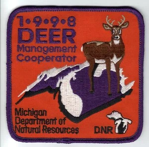 Michigan DNR 1998 exitoso parche cazador de ciervos - oso-turquía-alce-alce-pesca - Imagen 1 de 1