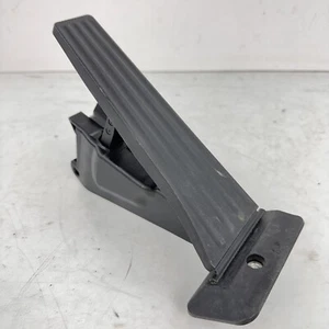 2012 13- 2018 BMW F30 F32 320i 328i 335I 340I Accelerator Throttle Gas Pedal OEM - Picture 1 of 5
