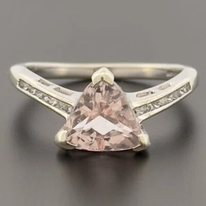 9ct White Gold Morganite Cluster Ring Size N Hallmarked - Picture 1 of 10