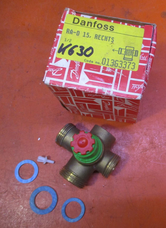 013G3373 DANFOSS RA-D 15 re  Dreiwegethermostatventilunterteil  Thermostatventil - Bild 1 von 1