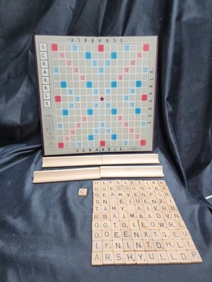 Vintage 1953 SCRABBLE Selchow & Righter Crossword Board Game Replacement Parts - Image 1 of 4