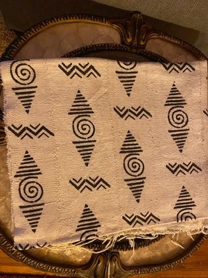 TELA DE BARRO AFRICANA! ¡BLANCA CON LETRERO NEGRO! ¡HERMOSO! AUTÉNTICO Foto 1 de 2