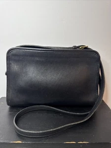 Vintage Coach 90’s Sutton Zip Black Leather Crossbody Bag Made In US - Bild 1 von 8
