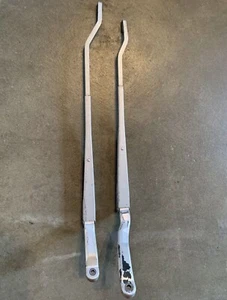 Honda Civic CRX Wiper Arms OEM 1988-1991 - Picture 1 of 4