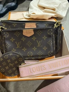 Authentic Louis Vuitton Multi Pochette Accessoires handbag - Picture 1 of 6